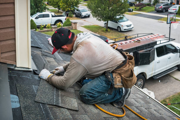 Professional Emergency Roof Repair technician working in Mellott, IN